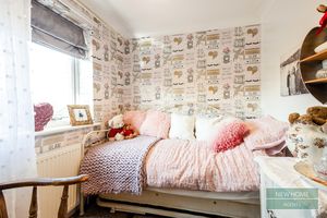 Photo 25- click for photo gallery